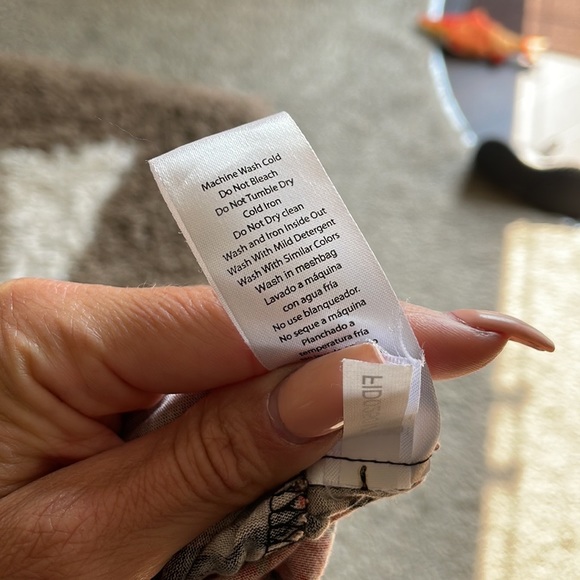 Venus strappy back tank - Picture 9 of 9